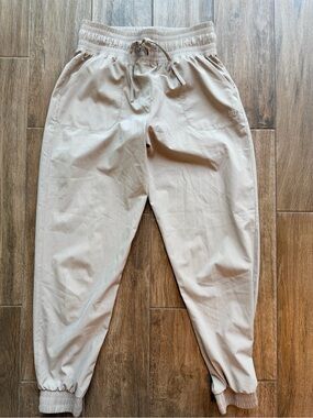 Albion jetsetters Beige Jogger Pants - Lightweight Casual Trousers
